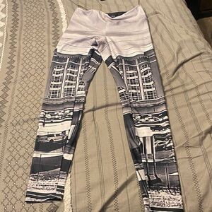 University of NE Memorial Stadium Print Women's Leggings